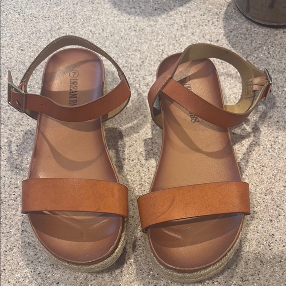 DREAM PAIRS Sandals, Brown, Size 7, Side Buckle - Picture 1 of 8
